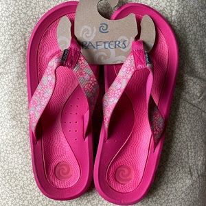 Brand new Rafters pink sandals size 11